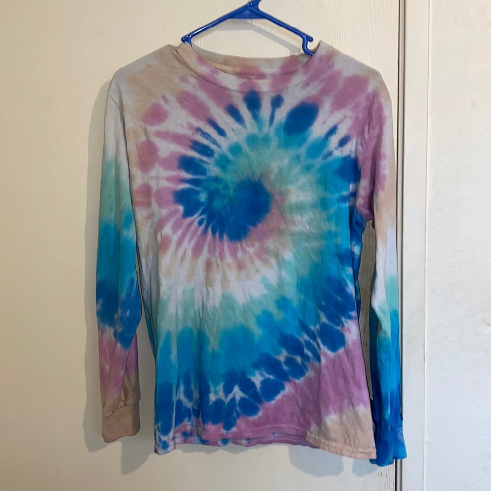 tie dye long sleeve